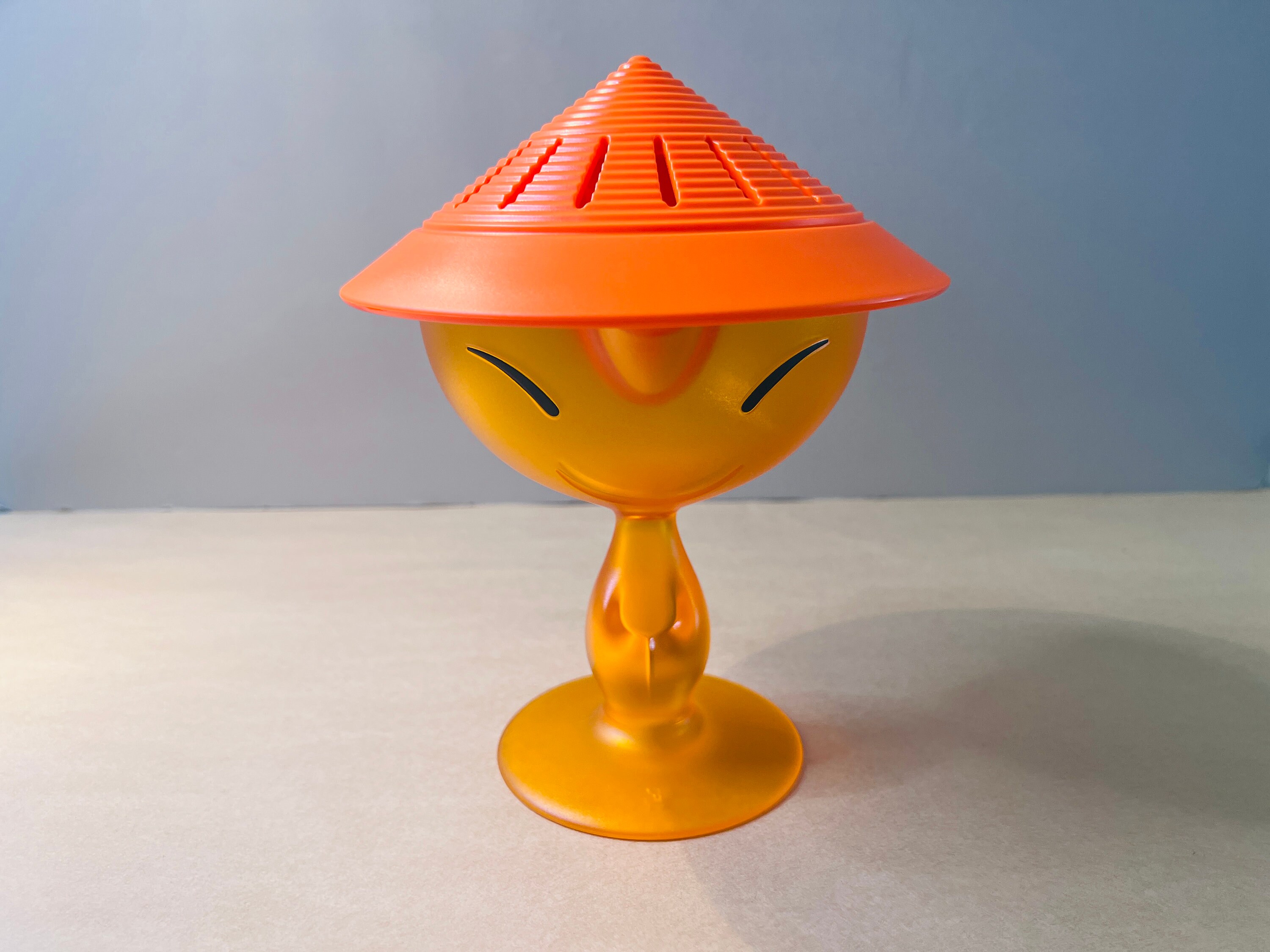 【ALESSI】アレッシィ コットンディスペンサー「Up-pill」オレンジ ALESSI】アレッシィ コットンディスペンサー「Up-pill」オレンジ