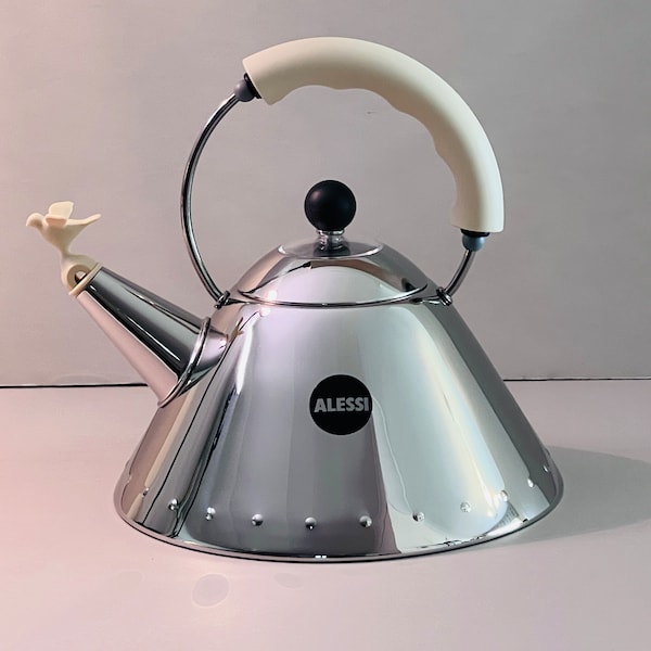 ALESSI | Michael Graves 9093 Kettle in Cream - Michael Graves