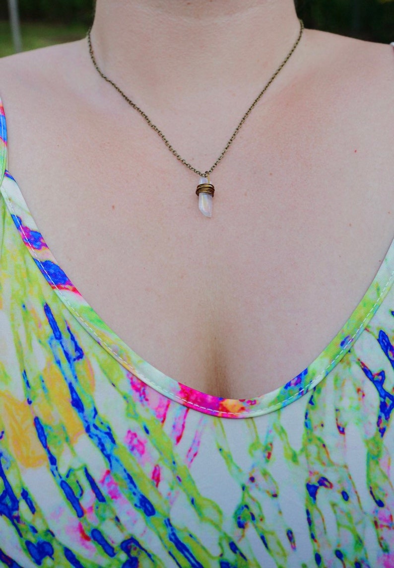 Dainty Quartz Point Necklace