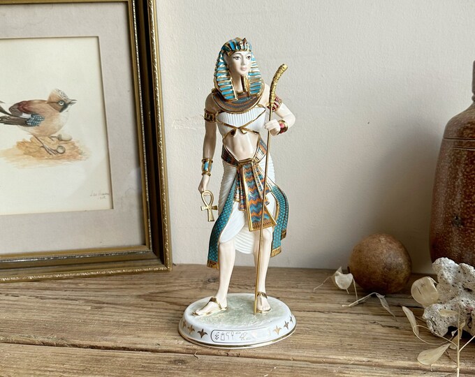 Wedgwood Tutankhamun 'the Boy King' Figurine 24cm Legends of the Nile