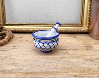 Mediterranean Style Ceramic Pestle and Mortar - Hand Painted Ceramic Home Decor Kitchenware