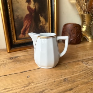 Apilco Bistro Milk Creamer Jug in White with Gold Rim - French Vintage Tableware - Apilco Cream Jug 150ml