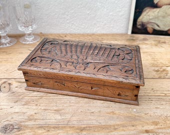 Dark Wood Vintage Box - Bird Carving Trinket Box with Hinged Lid