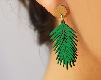 Tropical Leaf Earrings Seed Beaded Wire Tree Stud 3/" Lightweight Boho Palm GREEN