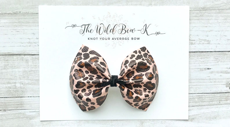 Girl Baby Headband Set Animal Print Baby Hair Bows for Girls Wild One Birthday Party Pink Leopard Headband Two Wild Birthday Bow Gift Set