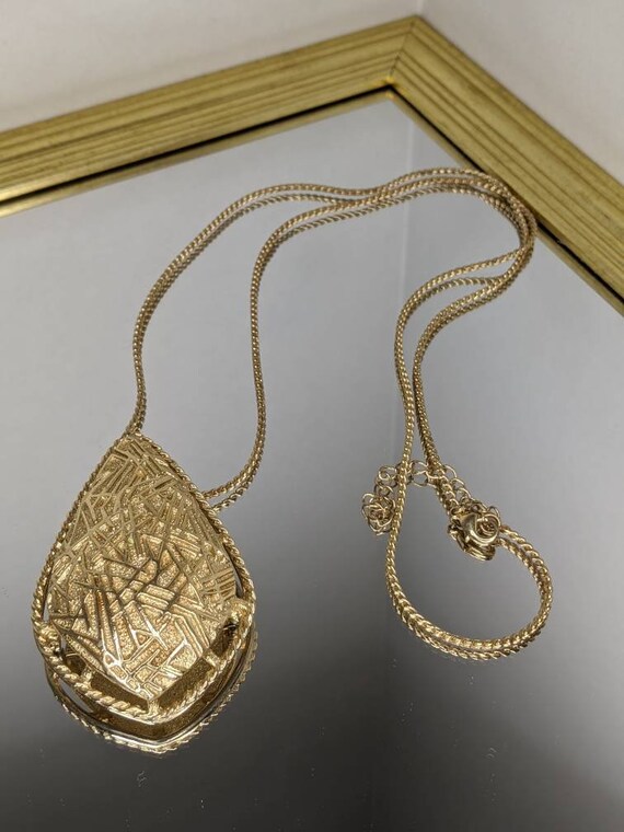 Vintage Sarah Cov Golden Pendant Necklace - Vintage Sarah Coventry Pendant Vintage Sarah Cov Golden Pendant Necklace - Vintage Sarah Coventry Pendant