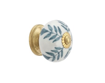 Vintage Handpainted White Floral Cabinet Knobs - Decorative Cupboard Pulls for Drawers & Wardrobe Remodeling