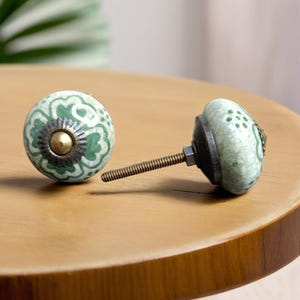 dresser knob | kitchen handle | hand-painted knob | vintage furniture hardware | country style knob | furniture knob | green beige knob
