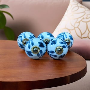 Pomos redondos de cerámica con estampado de hojas clásicas grises para cajones de cocina (4,3 x 6,35 cm)