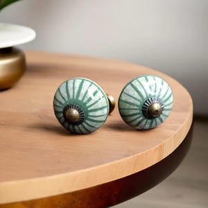 Handgeschilderde keramische kastknop: antieke Indiase mandala