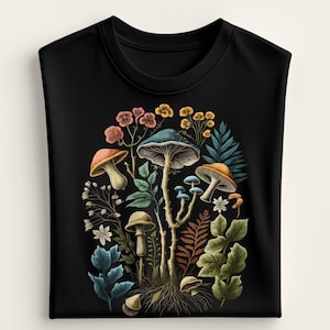 Cottagecore Mushroom Graphic Tee: Botanische Pilze, Vintage Wald