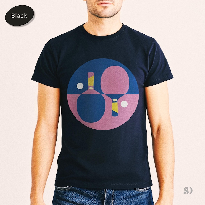 Ping Pong | Minimalistische Tischtennisschläger Grafik | Kurzärmeliges Unisex-T-Shirt Bild 2