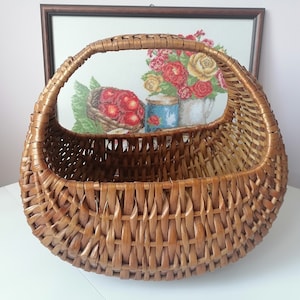Vintage wicker basket, Basket of 60s, Handwoven basket, Handmade wicker basket, Gondola basket, Rustic decor, Small basket, Straw basket