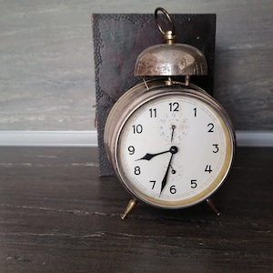 Junghans 1938s Alarm Clock, Working alarm clock in wooden wall box, German clock Junghans, Antique clock, Mechanical desk clock, Gift idea