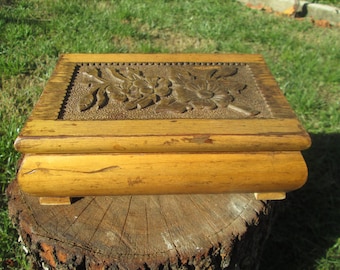 Vintage Hand Carved Wooden Box, Retro Jewelry Trinket Box