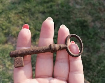Antique Iron Skeleton Key, Rusty Metal Key, 1900s Decor