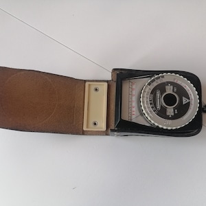 Vintage light meter, USSR Exposure Meter, Leningrad 4 light meter, Photo camera light meter, Leather case, Photography tool, Gift idea