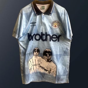 Maglia Man City brothers dipinta a mano