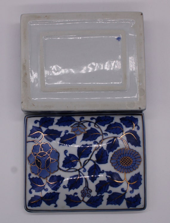 Vintage Porcelain Asian Vanity/Dresser Box, Lidde… - image 10