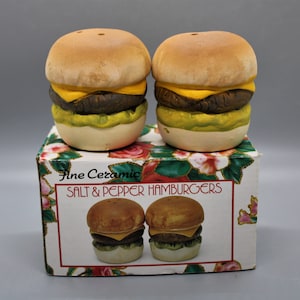 Vintage Salt And Pepper Shakers Ceramic Cheeseburger Salt & Peppers Handcrafted, Handpainted, Nick Kouretas And Co., Free Priority Shipping
