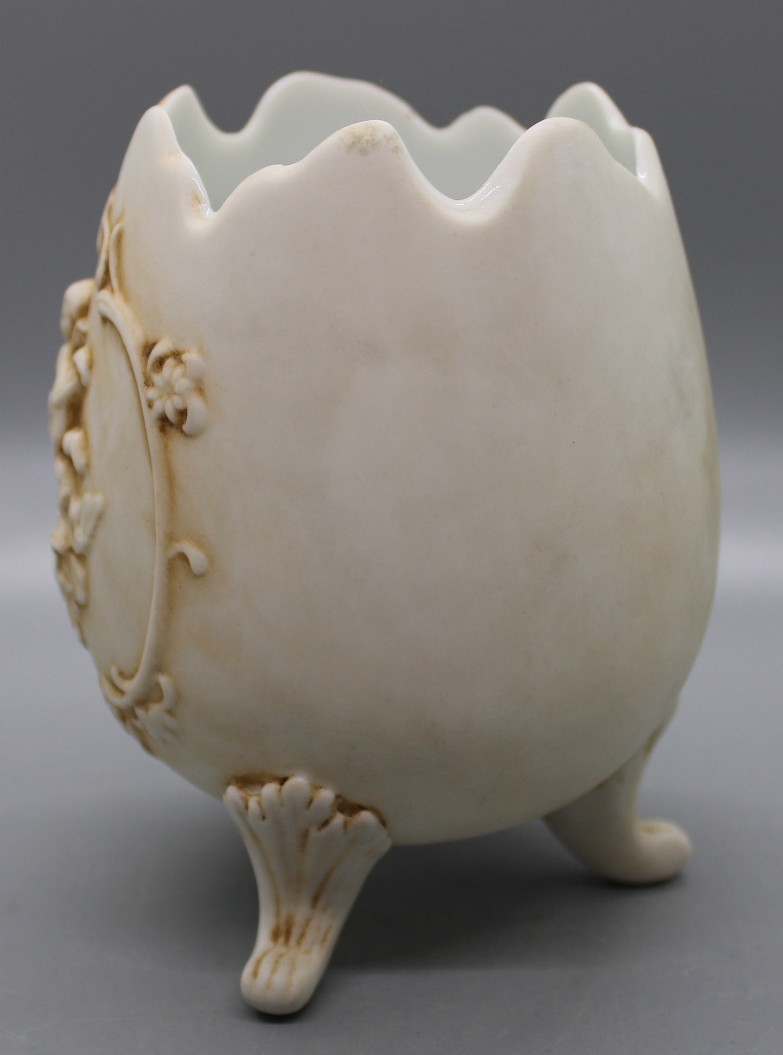 Vintage Lefton Egg Vase 723 Porcelain Bisque Cherubs Vase 1950's Lefton Cream Colored Porcelain