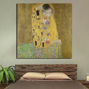 The kiss Gustav Klimt art Reproduction art Kiss canvas Portrait woman Klimt oil painting Women home decor Woman canvas The kiss wall art
