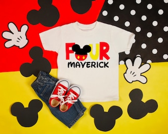 Chemise Mickey Mouse quatre anniversaire garçon, chemise d'anniversaire Mickey Mouse, tenue d'anniversaire Mickey Mouse, chemise Mickey Mouse, tee-shirt Mickey Mouse Disney