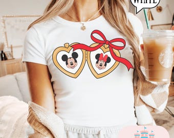 Mickey and Minnie Baby Tee, Magic kingdom Baby Tee, Magic Kingdom Shirts, Womens baby tee park shirt, crop top