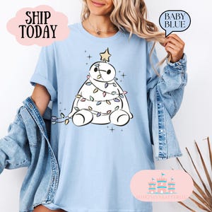 Luces navideñas de Baymax: camiseta, Big Hero 6, Disney Christmas, Baymax Christmas, camiseta Baymax, camiseta Baymax FaLaLaLa