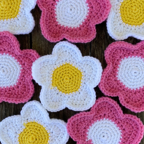 Cute Crochet Daisy Flower Retro Coaster Handmade Cottagecore Crochet Gift or Room Decor