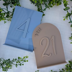 Aangepaste monochrome bruiloft tafelnummers / Acryl 3D-tafelborden / natuur bruiloftsdecor / boogtafelborden rechthoekige borden