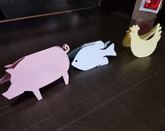 Place cards seating card meal card die cut animal shapes chicken cow pig fish broccoli
