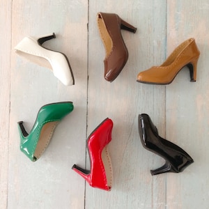 Ręcznie robione lakierowane skórzane czółenka/buty dla 16-calowej lalki Tonner Ellowynee Wilde/Tyler/Sydney