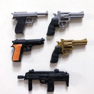Miniature Japanese Rubber toy Pistol/Revolver/Handgun/Sword for 1:6 Scale Doll/Dollhouse/BJD/Action figure/diorama