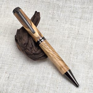 Hand Crafted Twist Pen - Olive Wood