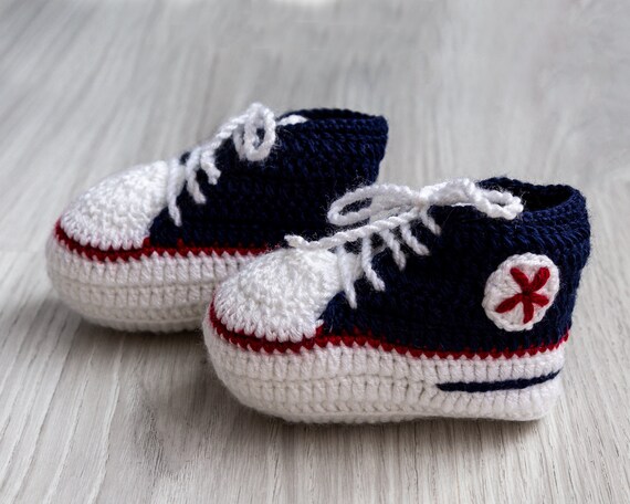 knitted baby converse