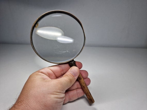 Hands Free Magnifier Magnifying Glass w/ Bronzed Wood Stand