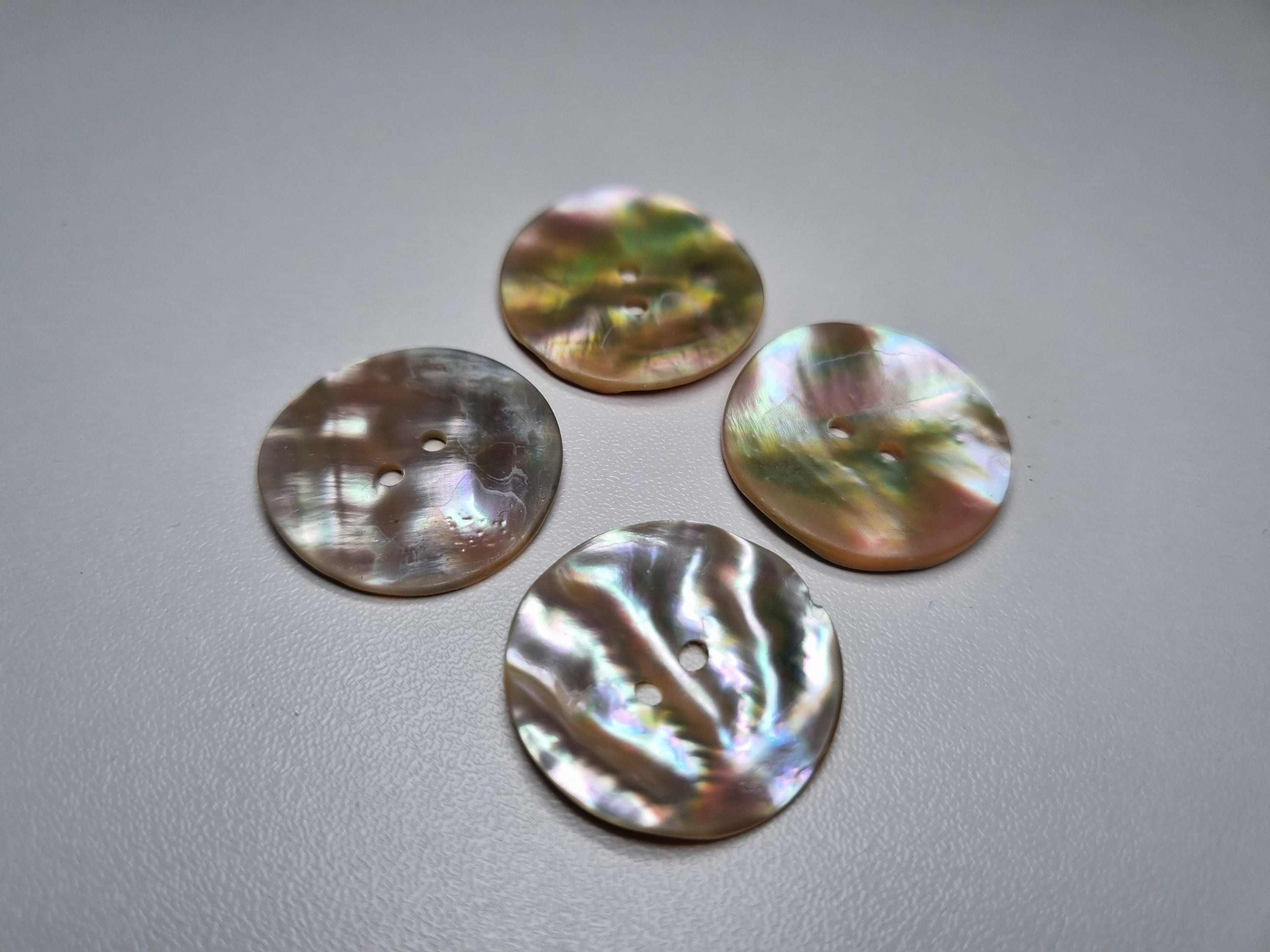 Antique Large Round White Mother of Pearl Buttons, x47 – Ian