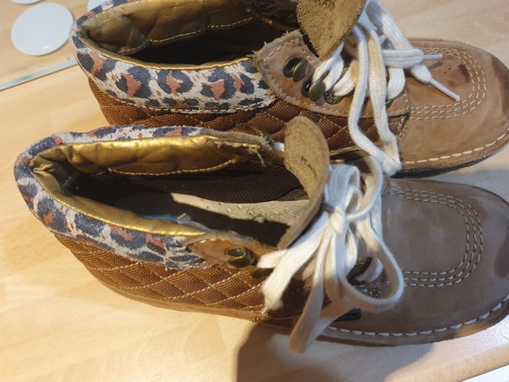 Baby kickers hotsell crib shoes