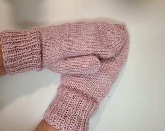 Rosa gestrickte Handschuhe aus Alpakamischung