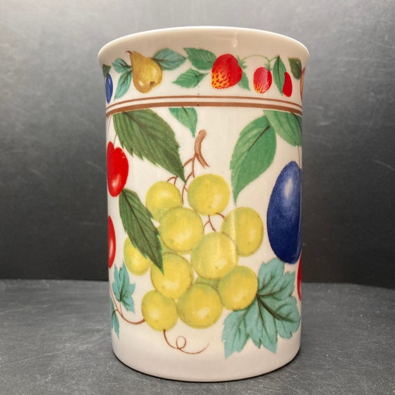 Mug Vintage Roy Kirkham 1992 - Motif Fruits Blancs (Raisins, Framboises, Poires) - Porcelaine - Neuf Avec étui D'origine