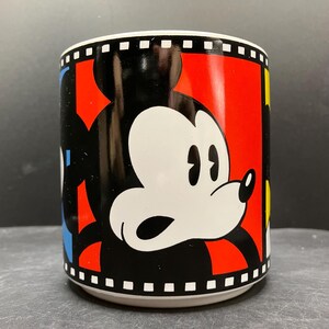 Vintage Disney Musse Pigg med filmremsa i stengodsmugg tillverkad i Japan bild 2