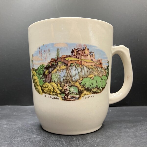 Vintage aardewerk mok Edinburgh Castle