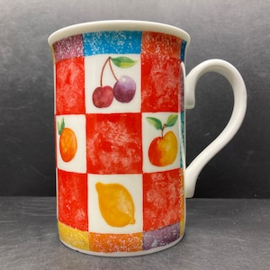vintage Royal Grafton fruits Pomme Citron Cerises Orange Prunes Poire Fraise tasse en porcelaine fine fabriquée en Angleterre