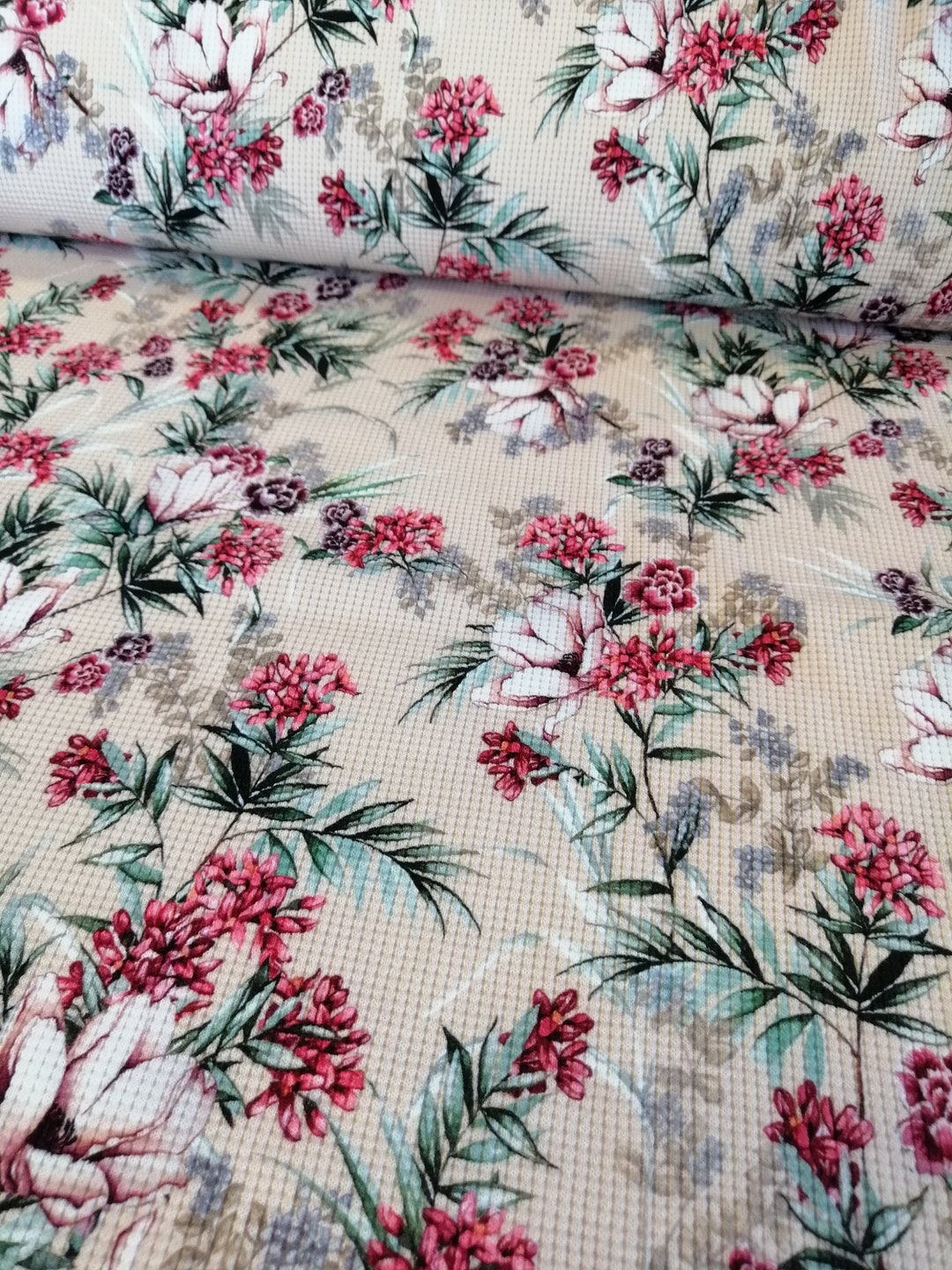 Waffeljersey Blumen beige pink beere