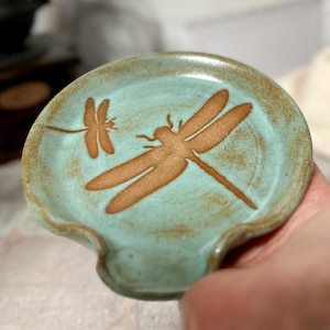 Repose-cuillère en grès cérame fait main turquoise et marron - Décoration de cuisine unique