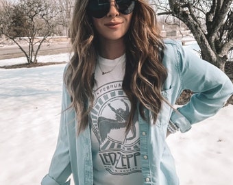 The Blues Graphic T-shirt ( Vintage Feel )