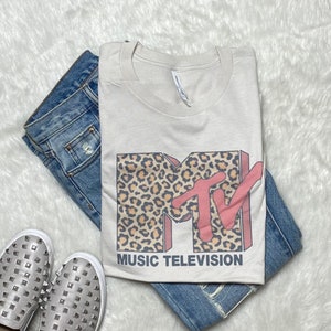 Mtvs leopard / Graphic Tees / Graphic Tshirt / Statement Tshirt / Statement Tee / T-shirt / Top / women unisex tee / band tee