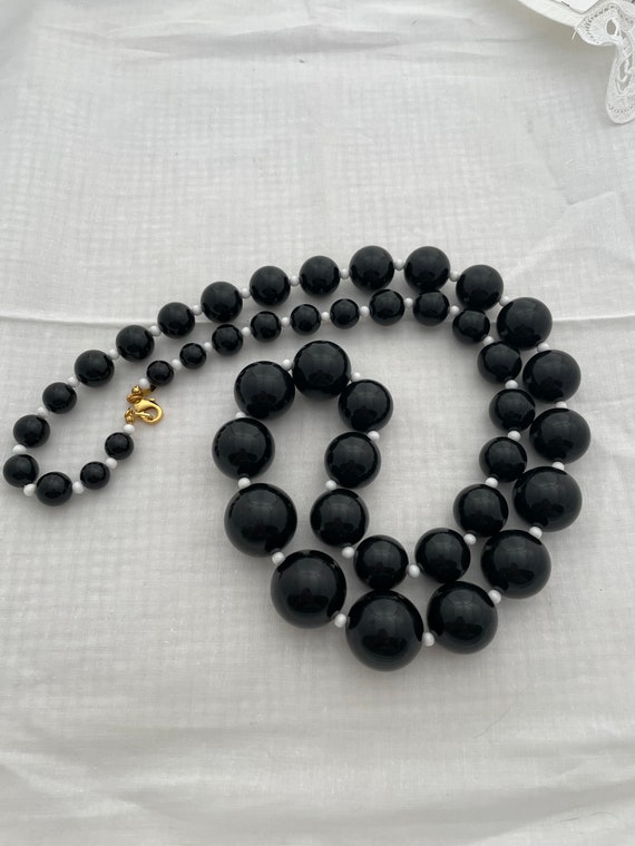 Joan Rivers Chunky Black Bead Accented w/ White B… - image 3