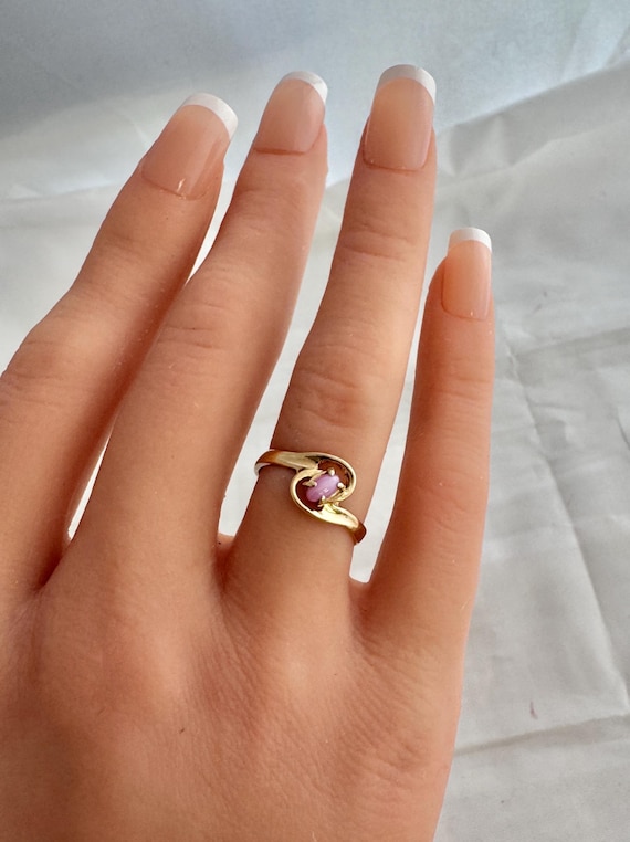 10K Solid Gold Pick Ruby Cabochon Bypass Yellow G… - image 8